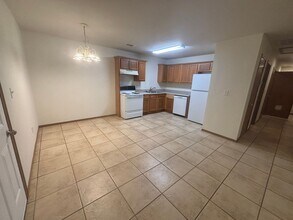 305-307 E Asher Ct in Rogers, AR - Building Photo - Building Photo