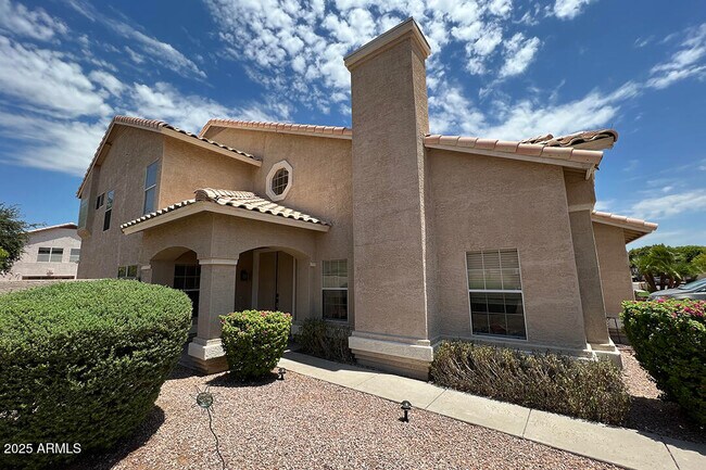7861 W Kerry Ln in Glendale, AZ - Building Photo - Building Photo