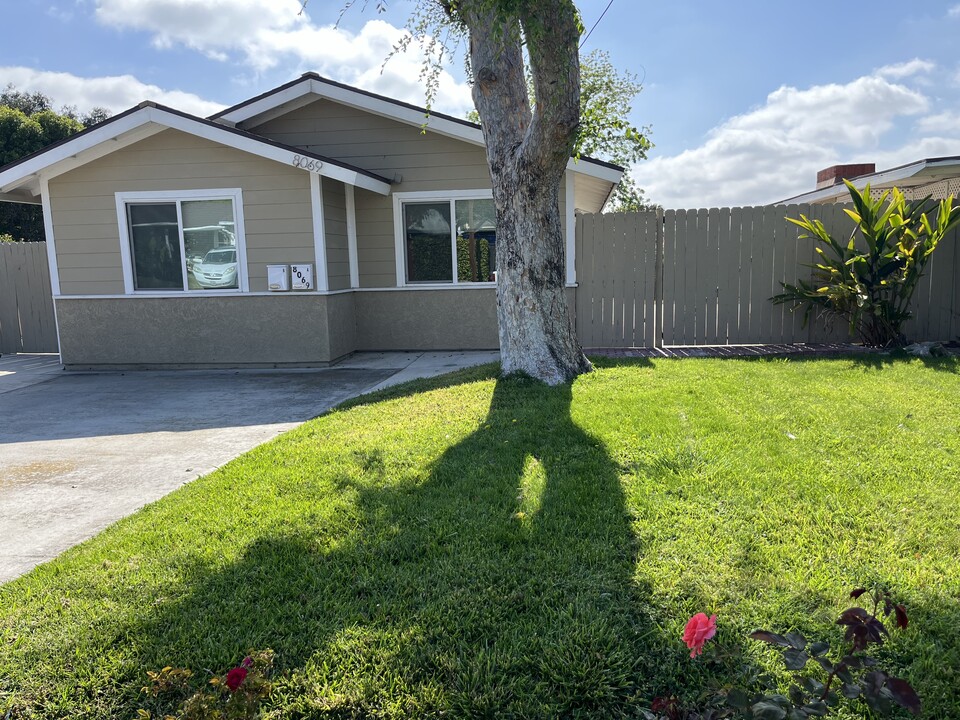 8069 Darryl St, Unit 2 Bedroom in Lemon Grove, CA - Building Photo