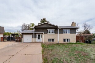 261 Harvard St in Colorado Springs, CO - Building Photo