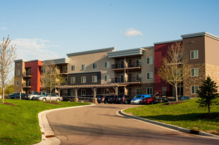 Cardinal Creek Apartments in Mankato, MN - Building Photo