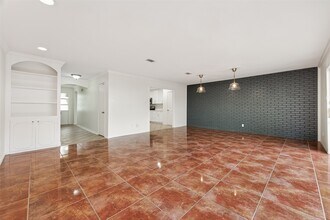 13244 Trail Hollow Dr in Houston, TX - Building Photo - Building Photo