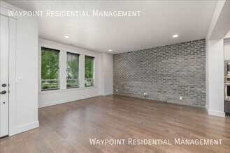 3782 E Parkcenter Blvd in Boise, ID - Building Photo - Building Photo
