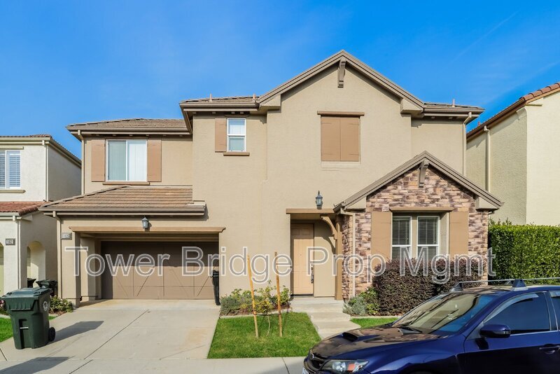 11825 Everdell Way in Rancho Cordova, CA - Building Photo