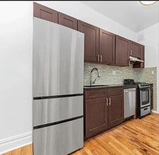 400 E 53rd St in New York, NY - Building Photo - Building Photo