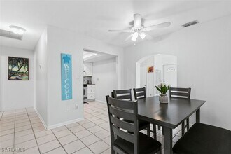 717 95th Ave N in Naples, FL - Building Photo - Building Photo