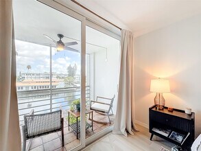 2741 Taft St in Hollywood, FL - Building Photo - Building Photo