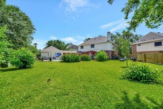 3602 Garrettsville Dr in Pearland, TX - Building Photo - Building Photo