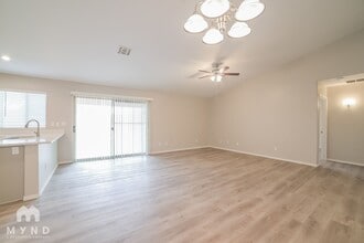 2236 S 82nd Ln in Phoenix, AZ - Building Photo - Building Photo