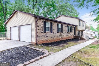 2830 Botany Dr in Jonesboro, GA - Building Photo - Building Photo