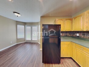 829 Stonehenge Way in Brownsburg, IN - Foto de edificio - Building Photo