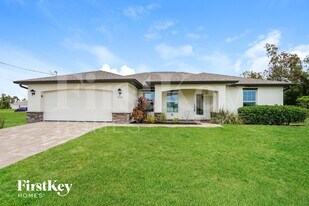 3229 NW 1st Ave in Cape Coral, FL - Building Photo
