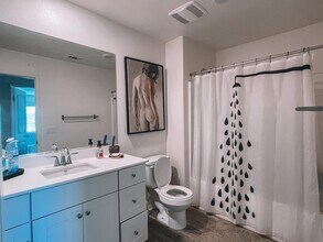 44127 Chaparral Dr in Lancaster, CA - Building Photo - Building Photo