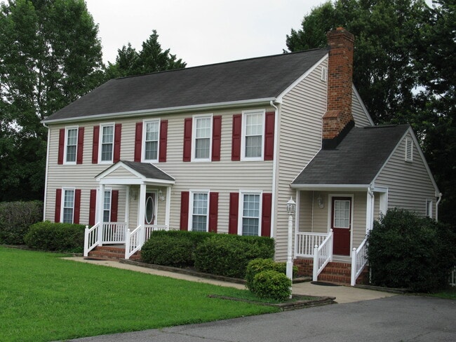 7163 Plum Grove Ct in Mechanicsville, VA - Building Photo - Building Photo