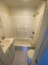 46 Derby St, Unit 2 in Somerville, MA - Building Photo - Building Photo