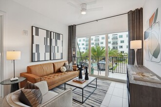 Aura Delray Beach in Delray Beach, FL - Foto de edificio - Interior Photo