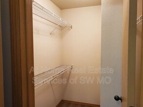 633 Meadowview Dr in Nixa, MO - Building Photo - Building Photo