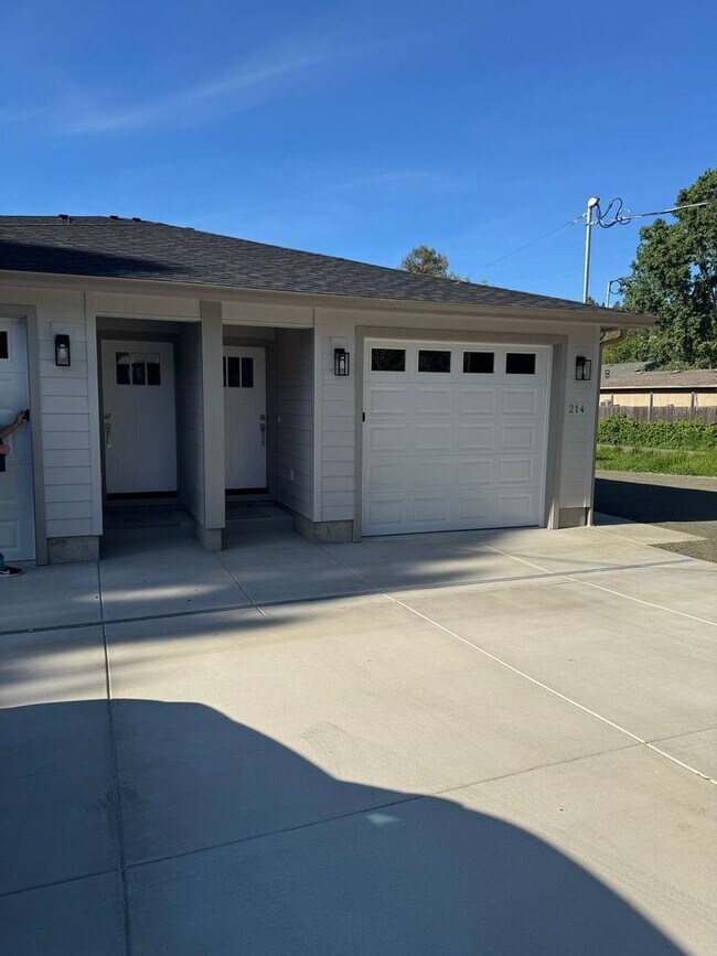 property at 212 Currier Ave