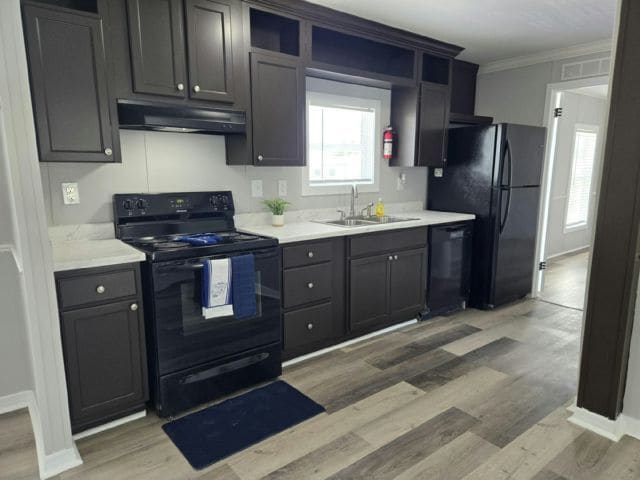 8750 Symmes Rd in Gibsonton, FL - Building Photo - Building Photo