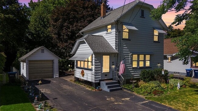 92 Veness Ave, Unit 101 in Rochester, NY - Building Photo - Building Photo