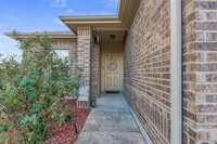 3325 Stirrat St, Unit 411B in Pflugerville, TX - Building Photo - Building Photo