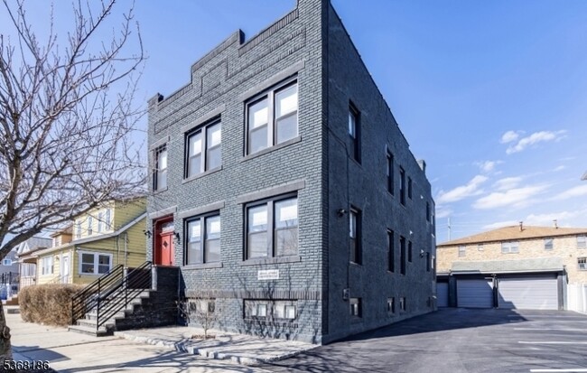 property at 31 Heckel St