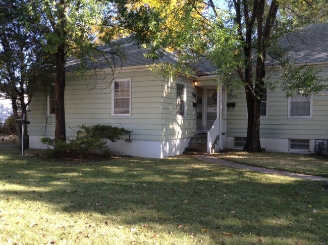 property at 1709 Hugur Ave