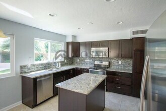 18225 N 46th St in Phoenix, AZ - Building Photo - Building Photo