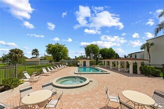 3615 Boca Ciega Dr in Naples, FL - Building Photo - Building Photo