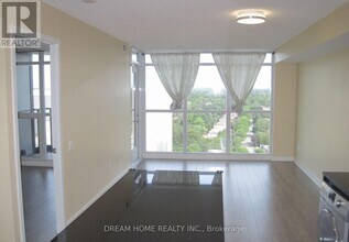 19 Singer Ct in Toronto, ON - Building Photo - Building Photo