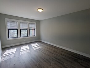 1128 Maple Ave, Unit 1B in Evanston, IL - Foto de edificio - Building Photo