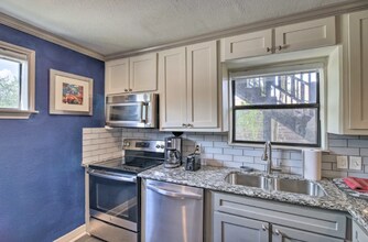 2211 Blodgett St in Houston, TX - Foto de edificio - Building Photo