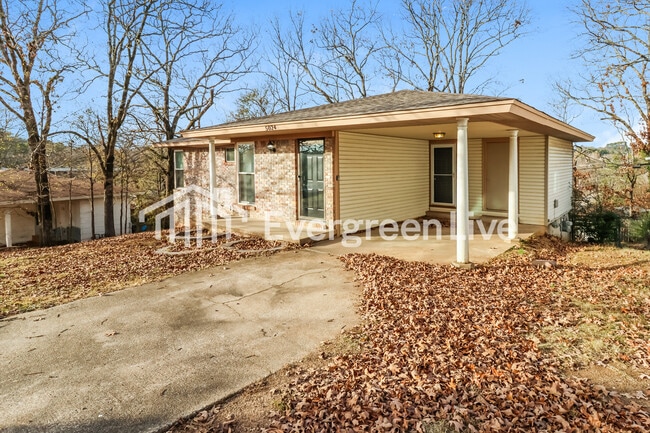 5024 Lynn Ln in North Little Rock, AR - Building Photo - Building Photo