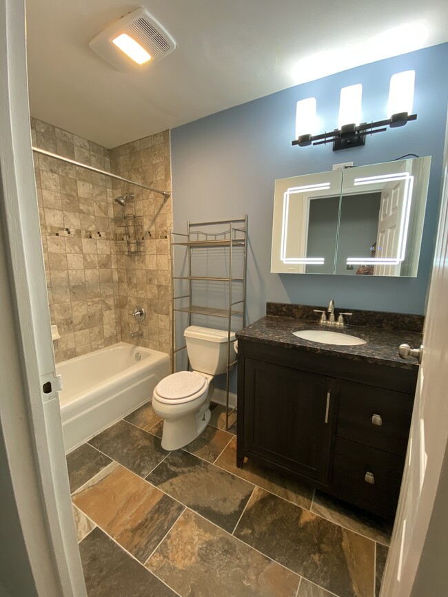 1121 W Ogden Ave, Unit 258 in Naperville, IL - Building Photo - Building Photo