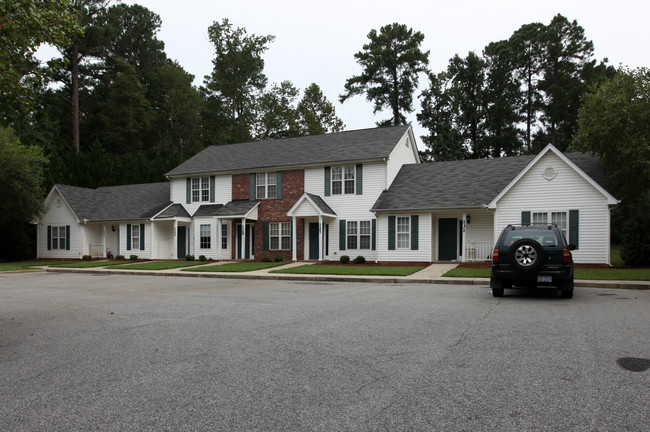 Lorraine Village in Garner, NC - Foto de edificio - Building Photo