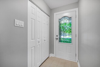 23 Foothills Dr in Ottawa, ON - Building Photo - Building Photo