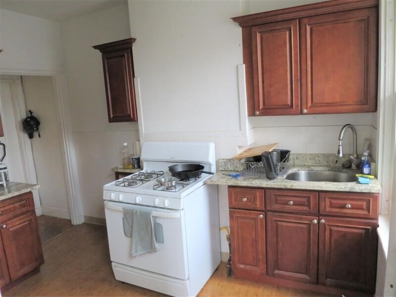 17 Putnam Ave, Unit A in Cambridge, MA - Building Photo