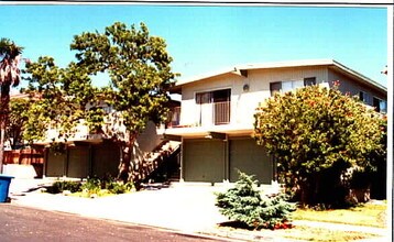 33882-33892 Malaga Dr in Dana Point, CA - Building Photo - Building Photo