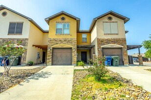 5720 Montevista Dr in Laredo, TX - Building Photo