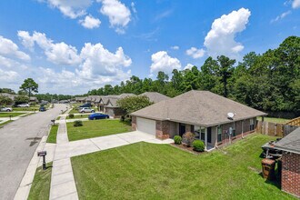 11523 Caroline Court in Gulfport, MS - Building Photo - Building Photo