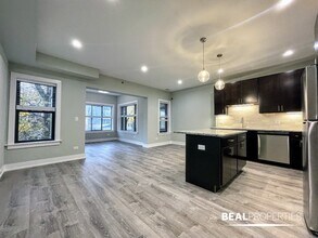 1126 Maple Ave in Evanston, IL - Building Photo - Building Photo