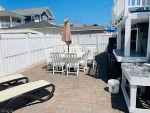 19 Haddonfield Ave in Lavallette, NJ - Building Photo - Building Photo