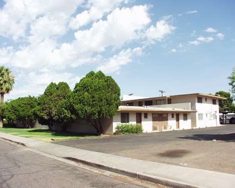 Pinchot Arms Apartments in Phoenix, AZ - Building Photo