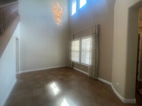 3758 E Ember Glow Wy in Phoenix, AZ - Building Photo - Building Photo