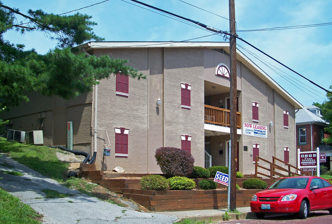 Four Seasons Apartments in St. Charles, MO - Building Photo