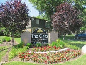 Oaks at St. Andrews in Louisville, KY - Foto de edificio - Building Photo