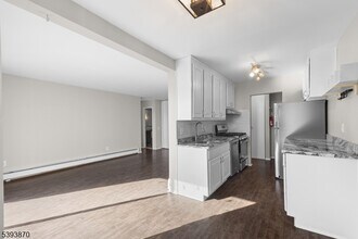 355 River Rd in Nutley, NJ - Building Photo - Building Photo