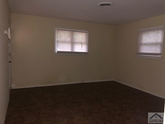 127 Pineview Dr in Athens, GA - Building Photo - Building Photo