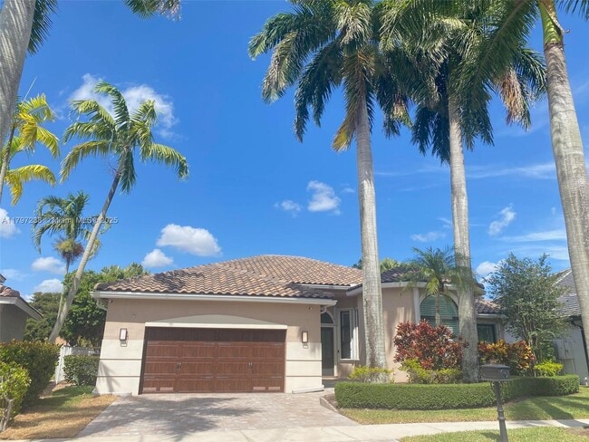 2414 Deer Creek Rd in Weston, FL - Building Photo - Building Photo