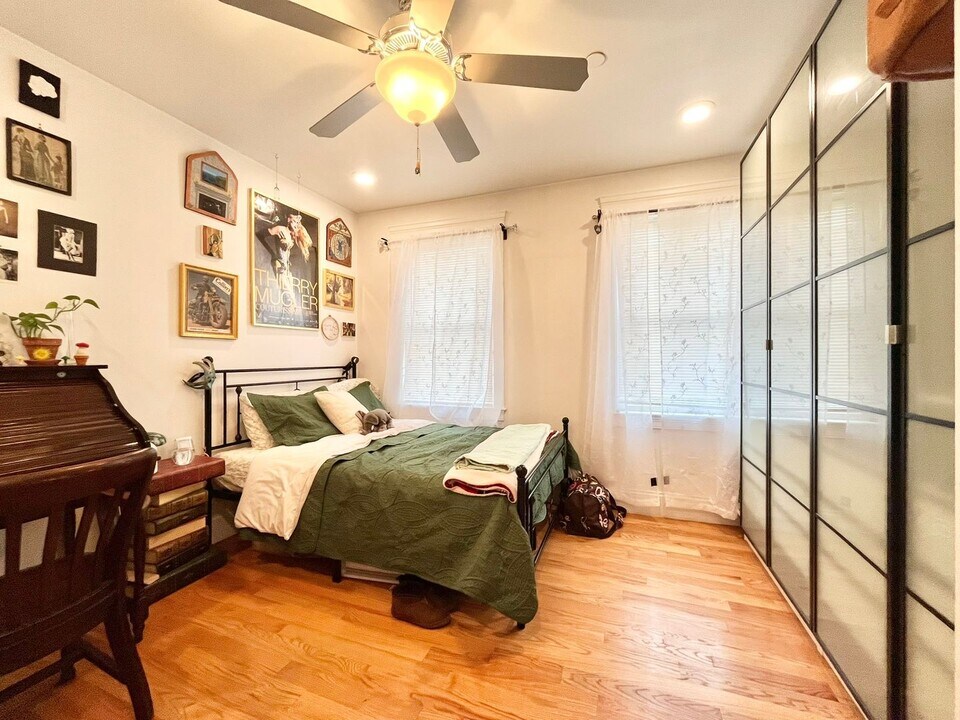 4 Fern St in Boston, MA - Building Photo